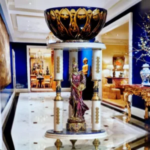 Ваза "Королевское великолепие: Богиня Удачи"