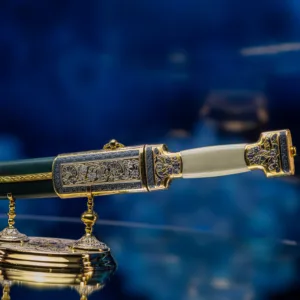 Подарочный кинжал "Изумрудная Тень" арт. 428-3